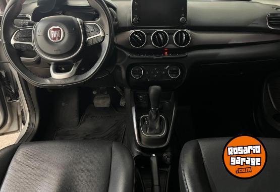 Autos - Fiat Cronos precision 1.8 2021 Nafta 70800Km - En Venta