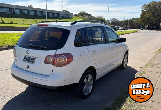 Autos - Volkswagen Suran 1.6 Highline 2009 Nafta 216000Km - En Venta
