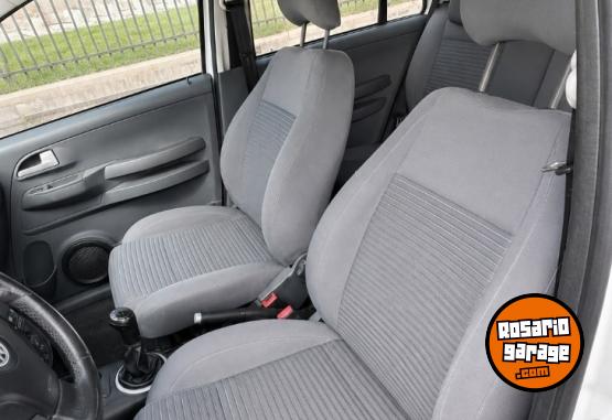 Autos - Volkswagen Suran 1.6 Highline 2009 Nafta 216000Km - En Venta