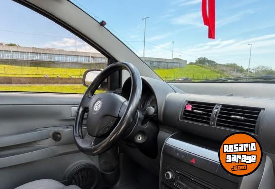 Autos - Volkswagen Suran 1.6 Highline 2009 Nafta 216000Km - En Venta