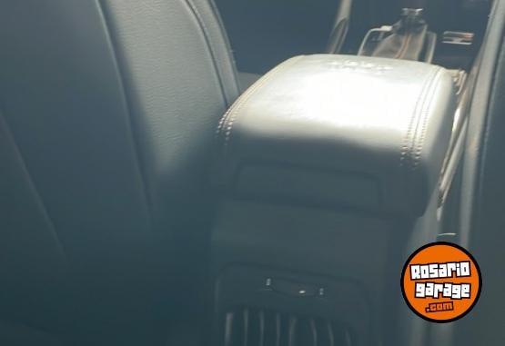 Camionetas - Jeep Commander 2025 Nafta 7000Km - En Venta
