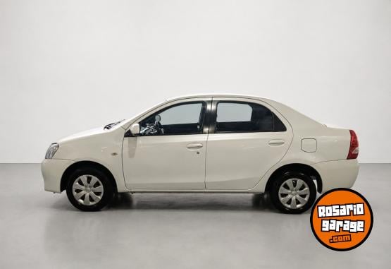 Autos - Toyota ETIOS XS MT 1,5 4P 2016 Nafta 134524Km - En Venta