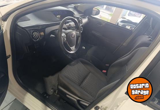 Autos - Toyota ETIOS XS MT 1,5 4P 2016 Nafta 134524Km - En Venta