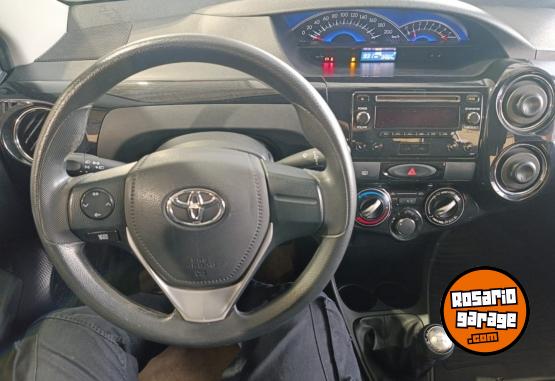 Autos - Toyota ETIOS XS MT 1,5 4P 2016 Nafta 134524Km - En Venta