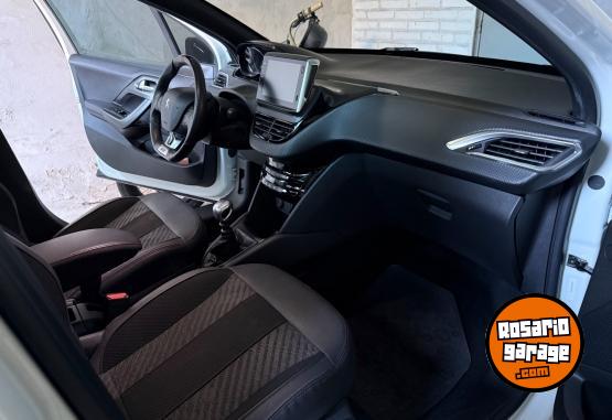 Autos - Peugeot 208 GT 2019 Nafta 45000Km - En Venta
