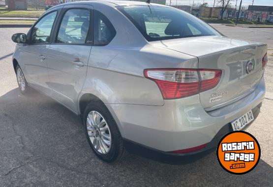 Autos - Fiat Gran siena 2015 GNC 164000Km - En Venta
