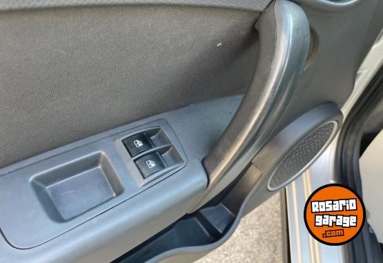 Autos - Fiat Gran siena 2015 GNC 164000Km - En Venta