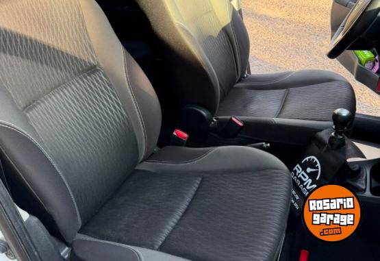 Autos - Toyota ETIOS XLS MANUAL 2017 Nafta 98000Km - En Venta