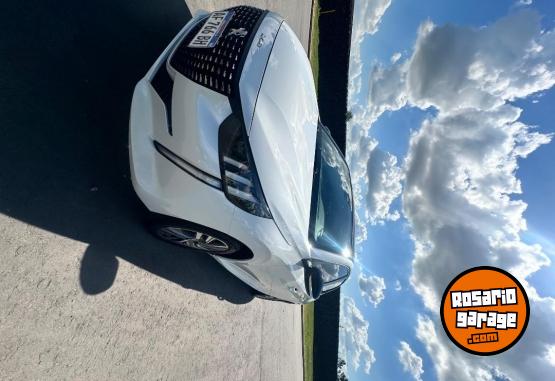 Autos - Peugeot 208 feline 2023 Nafta 46000Km - En Venta