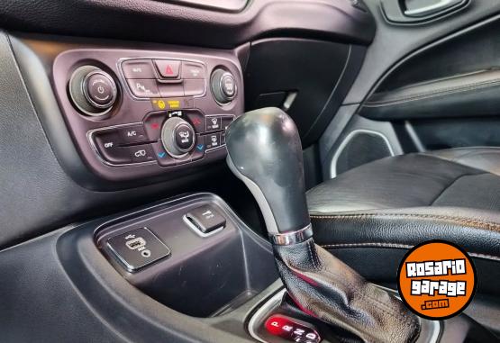 Autos - Chrysler JEEP COMPASS LONGITUDE 2019 Nafta 199000Km - En Venta