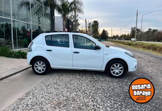 Autos - Renault Sandero authentique 1.6 2015 Nafta 87000Km - En Venta