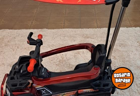 Art�culos para beb� - Autito con manija direccional - En Venta