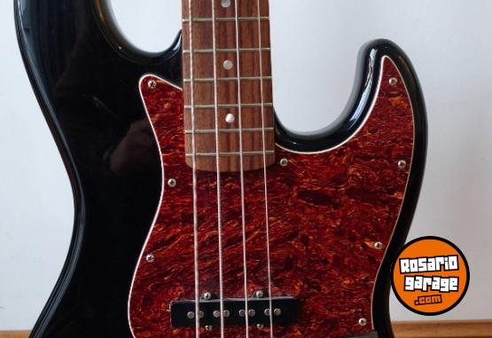 Instrumentos Musicales - Bajo Squier Jazz Bass Affinity - En Venta