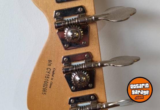 Instrumentos Musicales - Bajo Squier Jazz Bass Affinity - En Venta