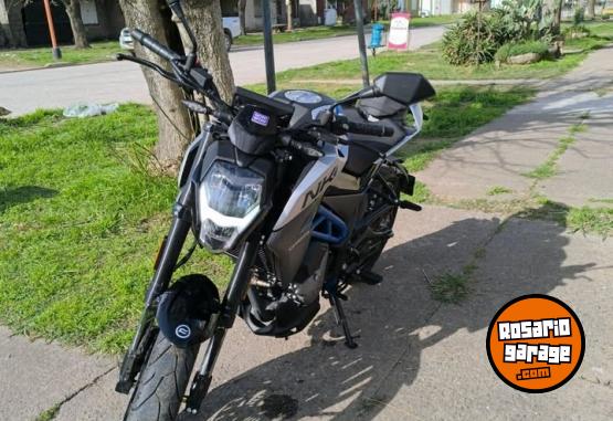 Motos - CF NK 300 2025 Nafta 2500Km - En Venta