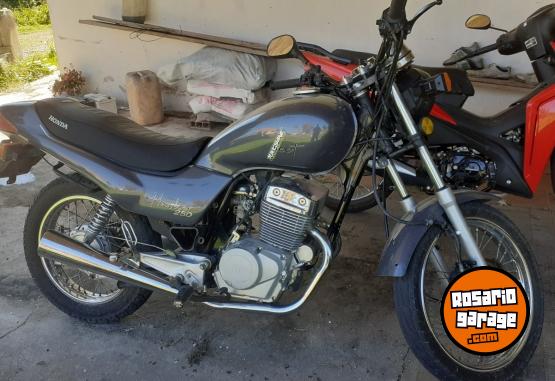 Motos - Gilera shadou 2012 Nafta 111111Km - En Venta