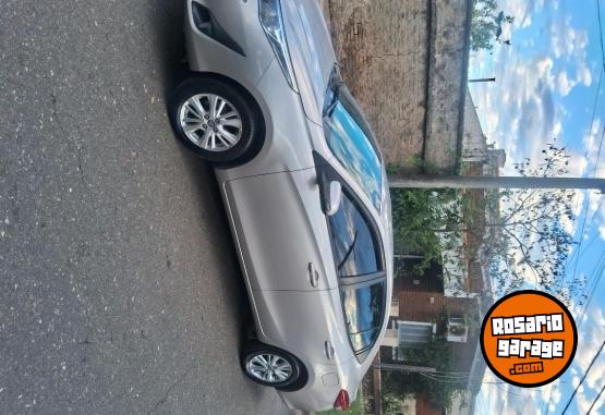 Autos - Toyota Yaris 2019 Nafta 100000Km - En Venta