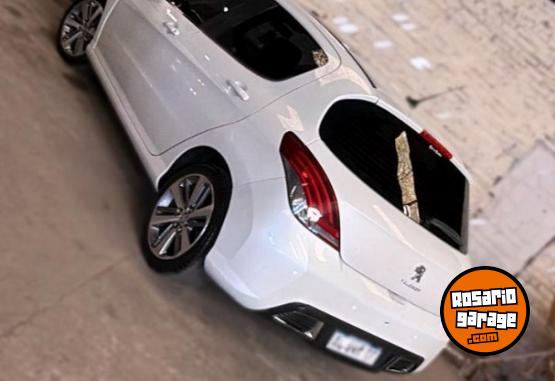 Autos - Peugeot 308 ALLURE 2018 Diesel 115000Km - En Venta