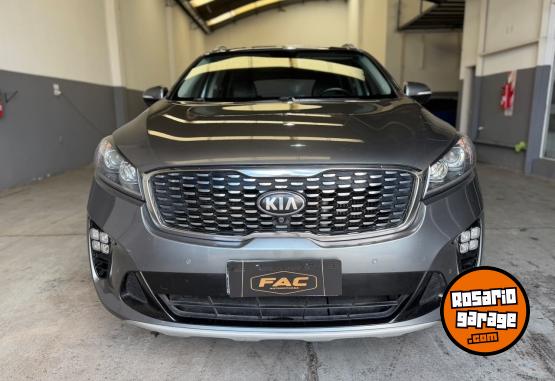 Camionetas - Kia Sorento 2.2 CRDI GT Line 2018 Diesel 176000Km - En Venta