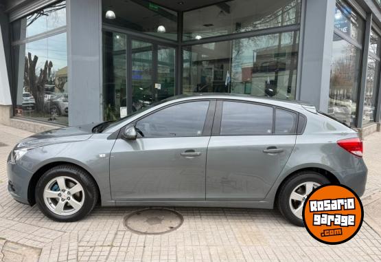 Autos - Chevrolet CRUZE LT 1.8N MT 2012 Nafta 165000Km - En Venta