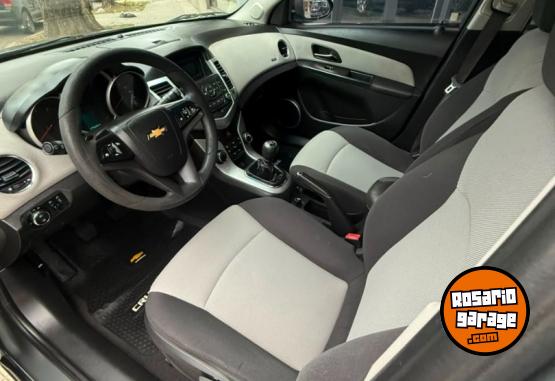Autos - Chevrolet CRUZE LT 1.8N MT 2012 Nafta 165000Km - En Venta