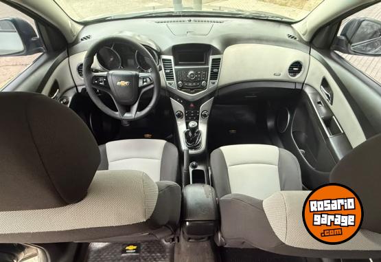 Autos - Chevrolet CRUZE LT 1.8N MT 2012 Nafta 165000Km - En Venta