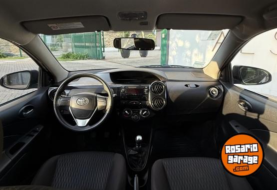 Autos - Toyota ETIOS 2019 Nafta 60000Km - En Venta