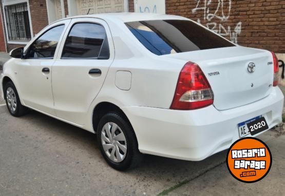 Autos - Toyota Etios x 1.5 4p 2020 Nafta 66000Km - En Venta