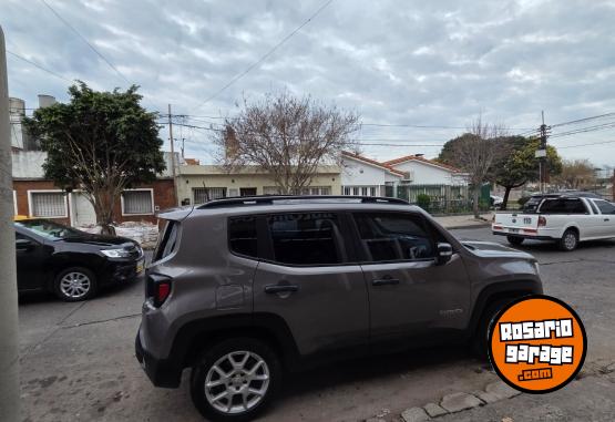 Camionetas - Jeep Renegade automática sport 2022 Nafta 99000Km - En Venta