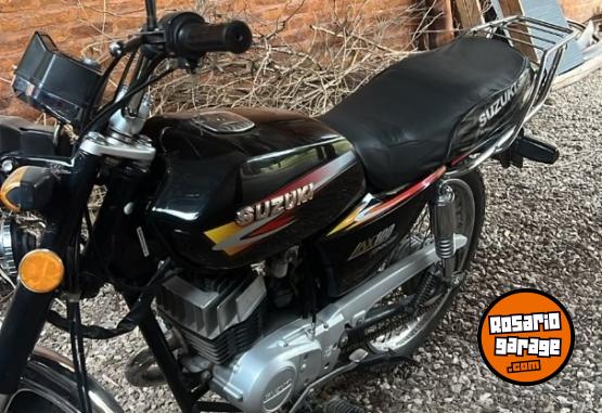 Motos - Suzuki Ax100 2013 Nafta 38200Km - En Venta