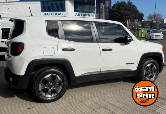 Camionetas - Jeep RENEGADE 1.8L SPORT 2017 Nafta 101000Km - En Venta