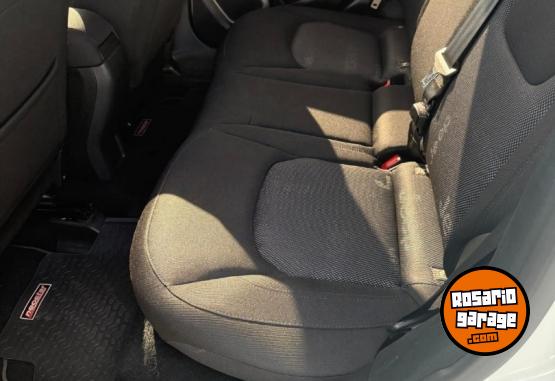 Camionetas - Jeep RENEGADE 1.8L SPORT 2017 Nafta 101000Km - En Venta