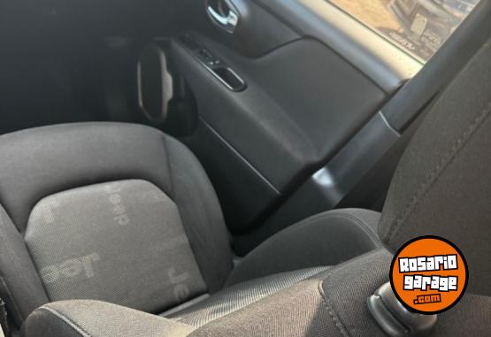 Camionetas - Jeep RENEGADE 1.8L SPORT 2017 Nafta 101000Km - En Venta