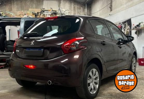 Autos - Peugeot 208 1.5 Active 2017. 2017 Nafta 100000Km - En Venta
