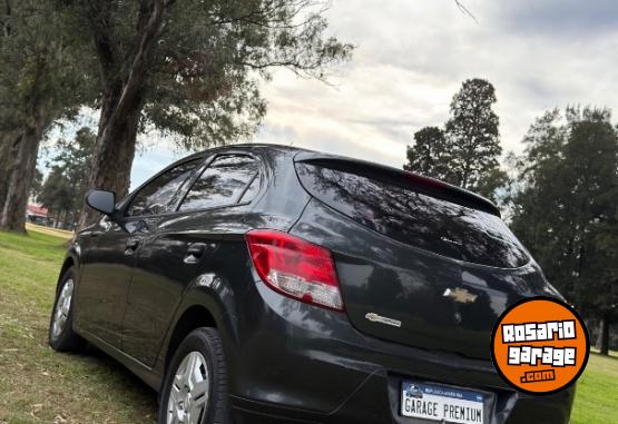 Autos - Chevrolet Onix 2015 Nafta 99000Km - En Venta