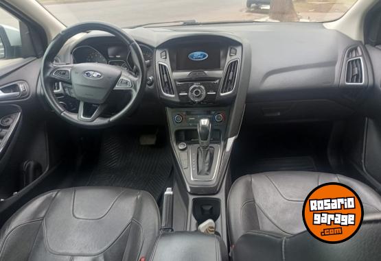 Autos - Ford FOCUS III TITANIUM 2.0 2016 Nafta 140000Km - En Venta
