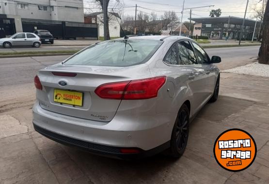 Autos - Ford FOCUS III TITANIUM 2.0 2016 Nafta 140000Km - En Venta