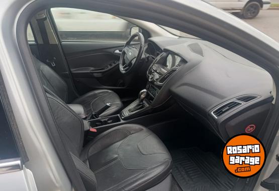 Autos - Ford FOCUS III TITANIUM 2.0 2016 Nafta 140000Km - En Venta