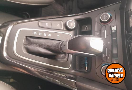 Autos - Ford FOCUS 2015 Nafta 75900Km - En Venta