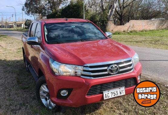 Camionetas - Toyota Hilux SRV 4x4 MT 2018 Diesel 170000Km - En Venta