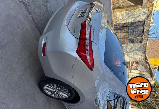 Autos - Toyota Corolla Seg 2014 Nafta 75000Km - En Venta