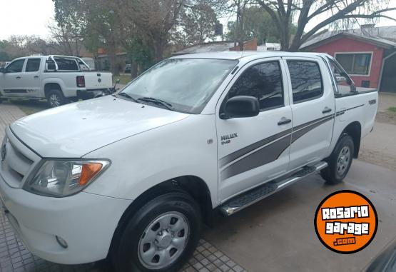 Camionetas - Toyota HILUX 2.5D 2008 Diesel 177000Km - En Venta