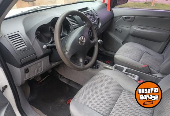 Camionetas - Toyota HILUX 2.5D 2008 Diesel 177000Km - En Venta