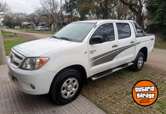 Camionetas - Toyota HILUX 2.5D 2008 Diesel 177000Km - En Venta