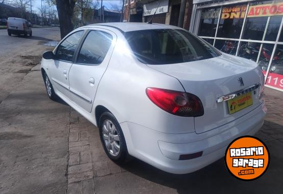 Autos - Peugeot 207 4 PUERTAS 2012 Nafta 150000Km - En Venta