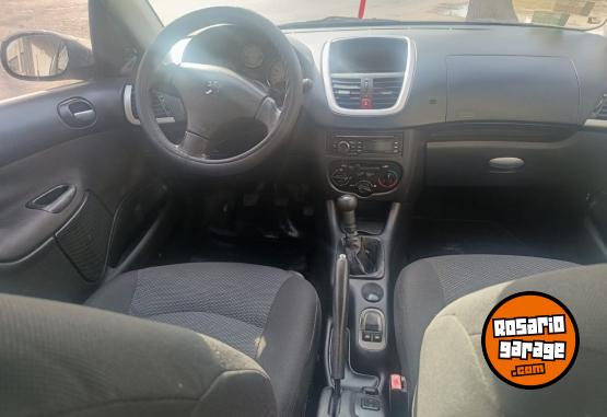 Autos - Peugeot 207 4 PUERTAS 2012 Nafta 150000Km - En Venta