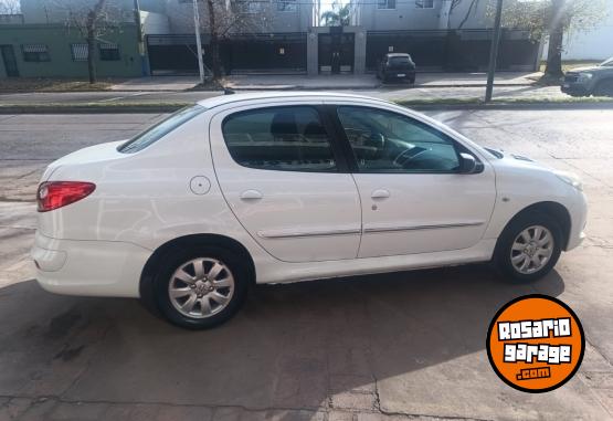 Autos - Peugeot 207 4 PUERTAS 2012 Nafta 150000Km - En Venta