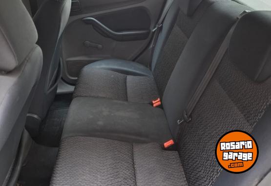 Autos - Ford Focus 2010 Nafta 208000Km - En Venta