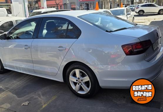 Autos - Volkswagen Vento 2017 Nafta 89000Km - En Venta