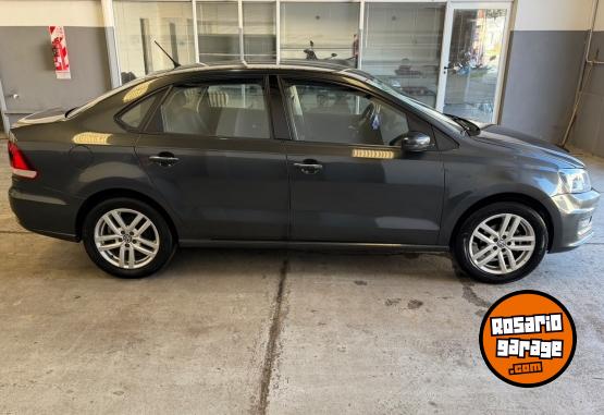 Autos - Volkswagen POLO 1.6 COMFORTLINE 2016 GNC 137000Km - En Venta